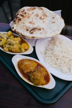 chicken_masala_rice_and_tandoor_roti